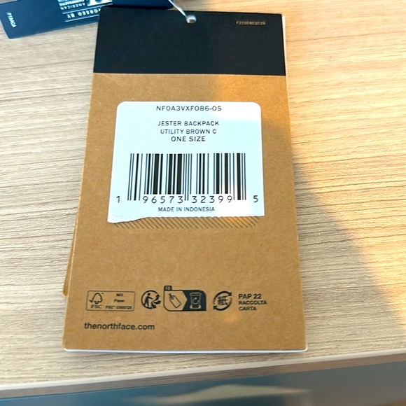 THE NORTH FACE Jester Everyday Laptop Backpack, Utility Brown Camo - Picture 10 of 10